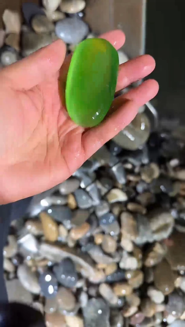未镶嵌和田玉（糖玉）挂件99