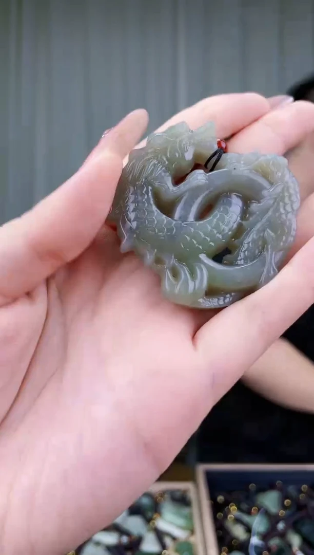 和田玉未镶嵌挂件拍一发一，多样性发货！