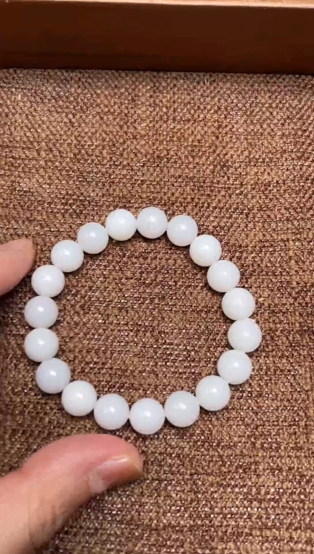 未镶嵌手链和田玉5 通