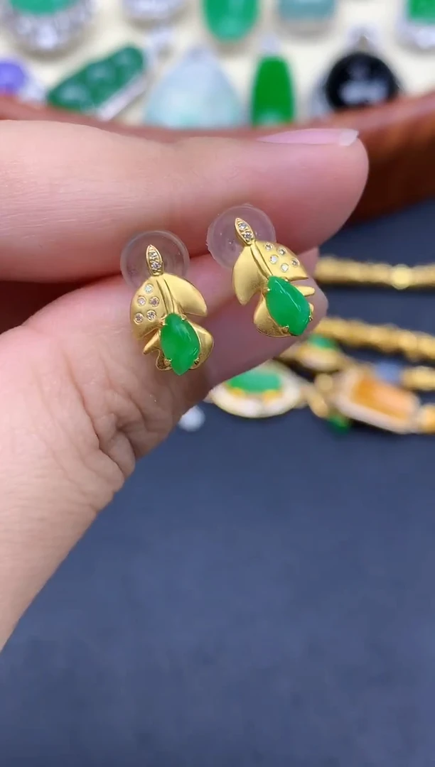 18K金镶嵌翡翠耳饰377-中国好珍宝