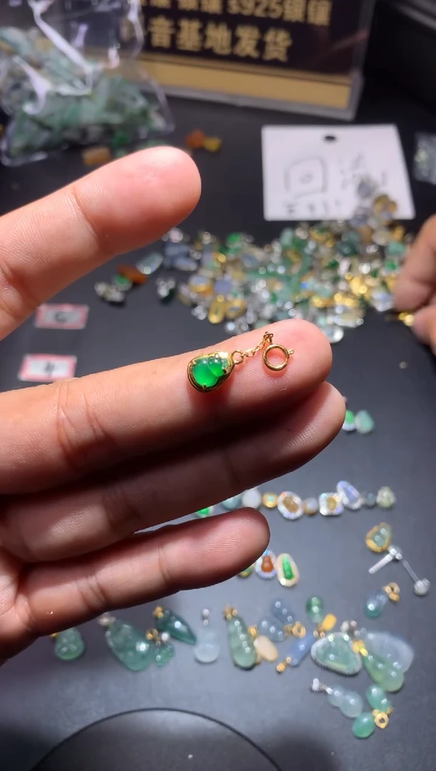 吊坠(不含链)银S925镶嵌翡翠喵****喵1