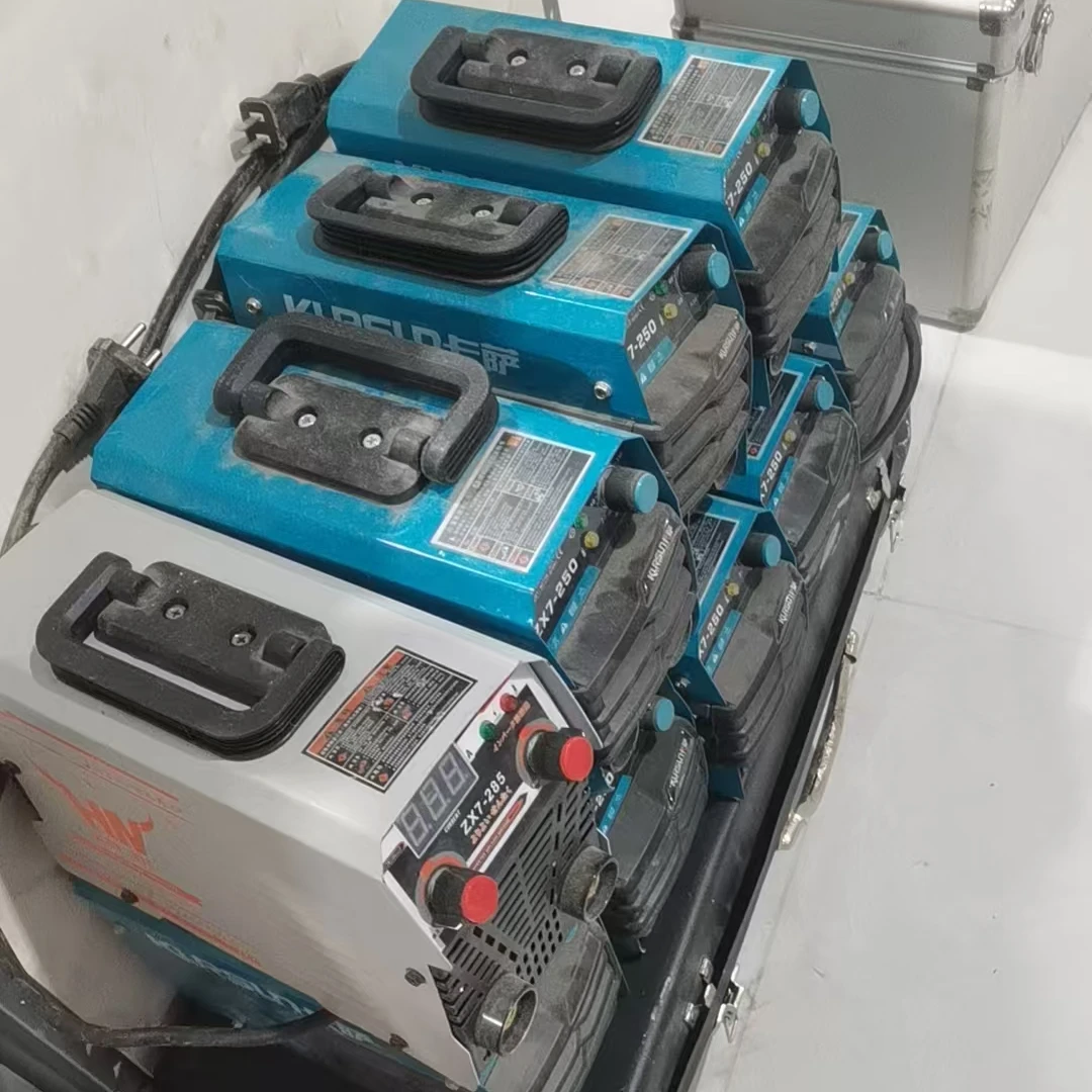 库存电焊机裸机颜色随机