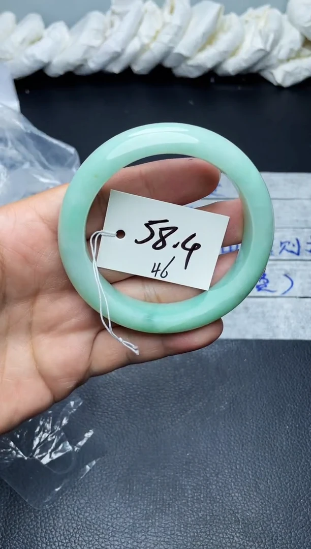 未镶嵌手镯翡翠46