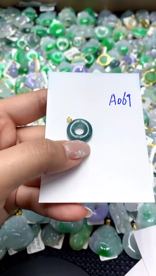 【闪购商品】翡翠颈饰18K金镶嵌111111111111111111