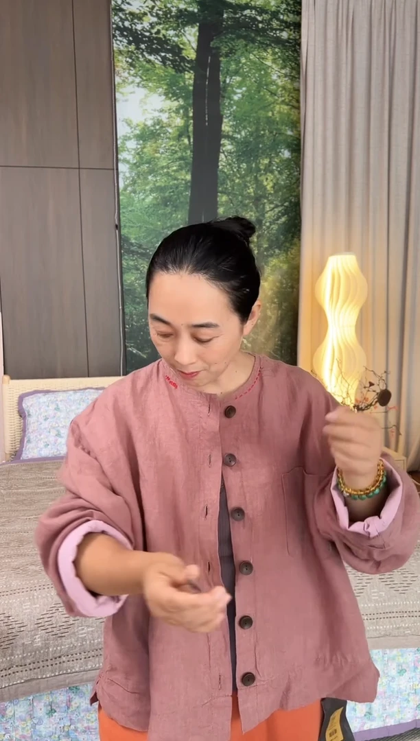 三醋酯纤维蕾丝内搭