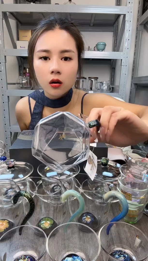 手工艺品玻璃禾器 钻石璀璨公道杯