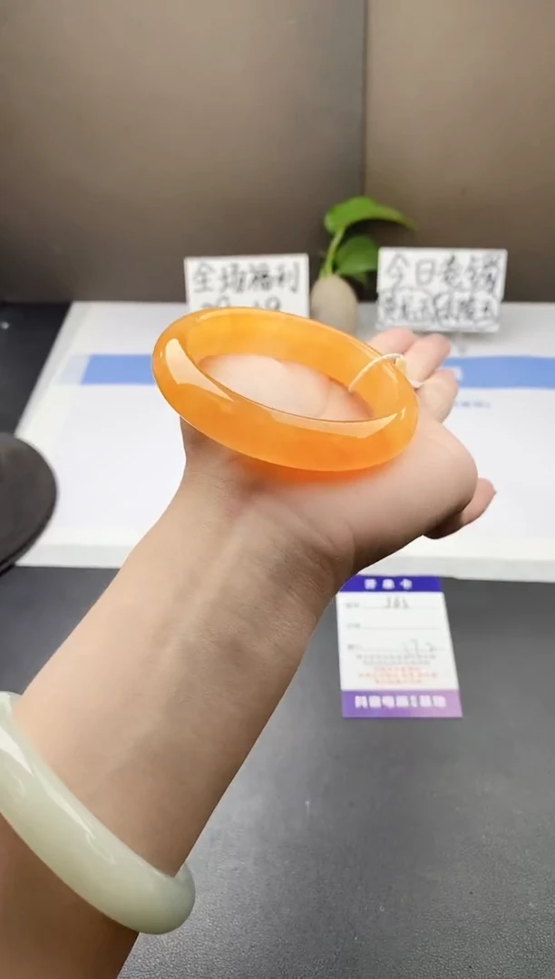 石英质玉手镯未镶嵌j64-H2多样性发货
