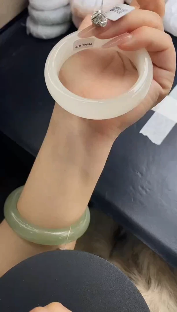 未镶嵌手镯石英质玉w113-HHB53+