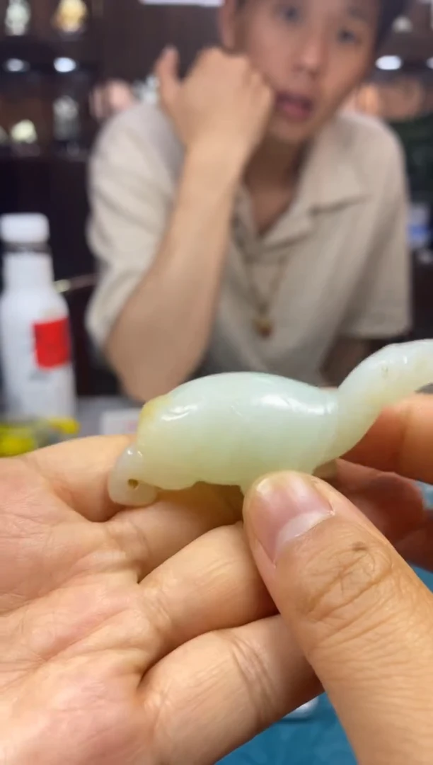 和田玉未镶嵌颈饰1