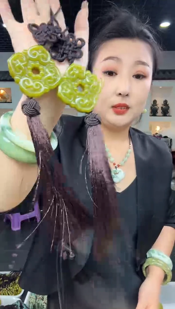 【闪购商品】岫玉车挂未镶嵌四平八稳如意扣车挂