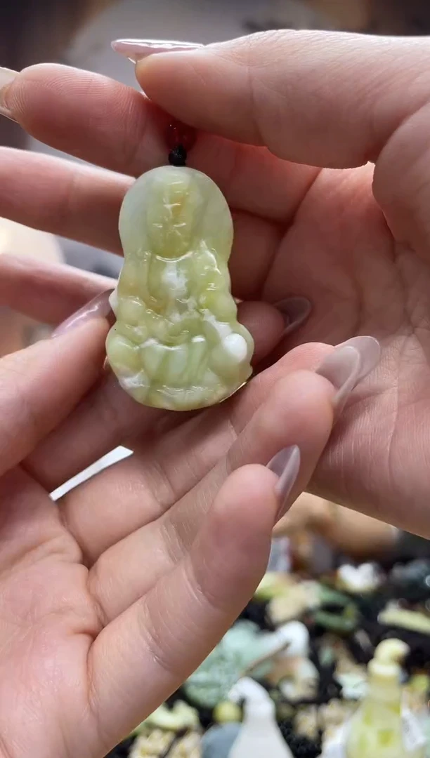 未镶嵌岫玉吊坠·