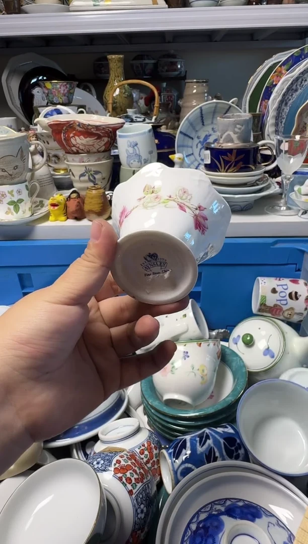 中古瓷器，默认微瑕-一个漂亮的杯子