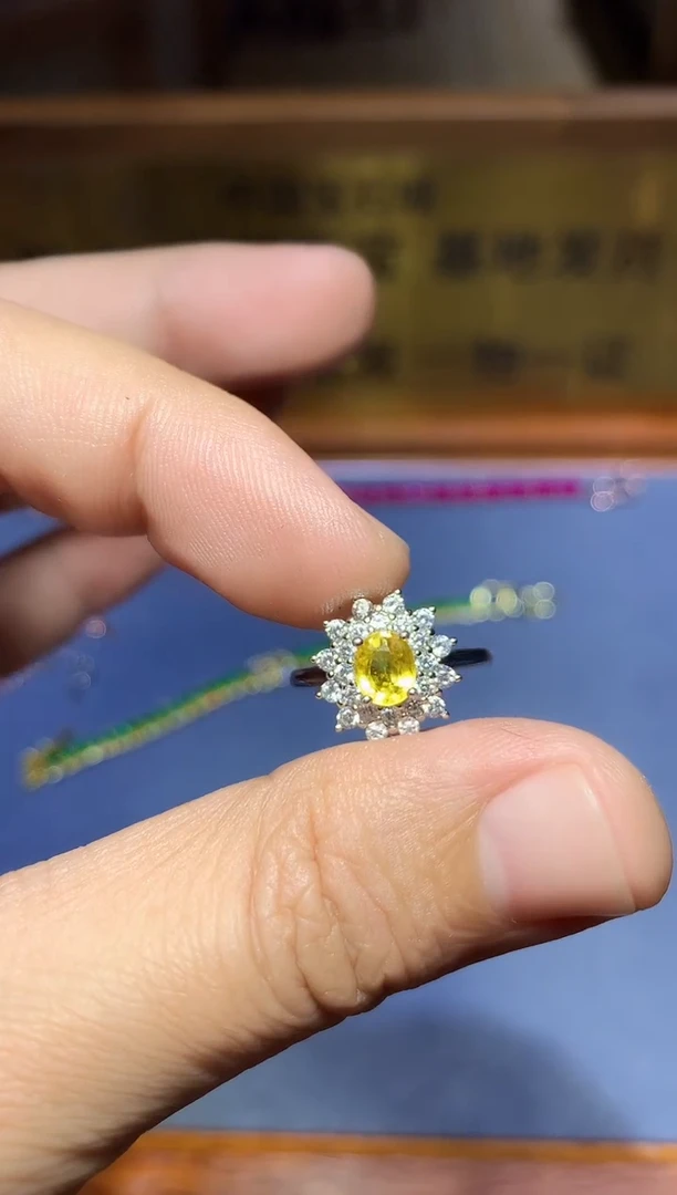 【闪购商品】蓝宝石戒指银S925镶嵌........