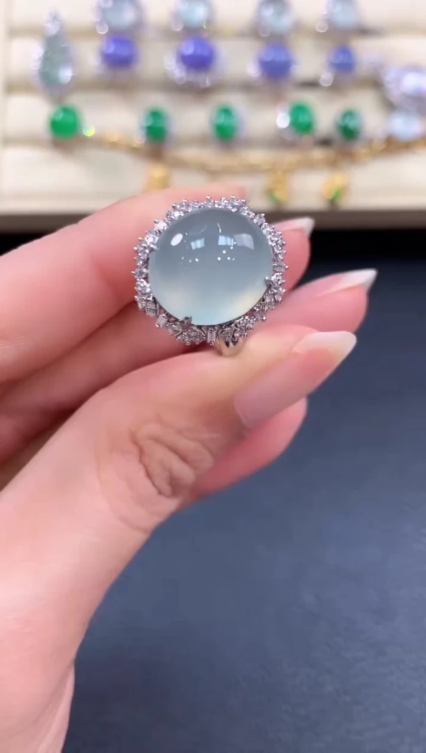 【闪购商品】翡翠戒指18K金镶嵌b134       