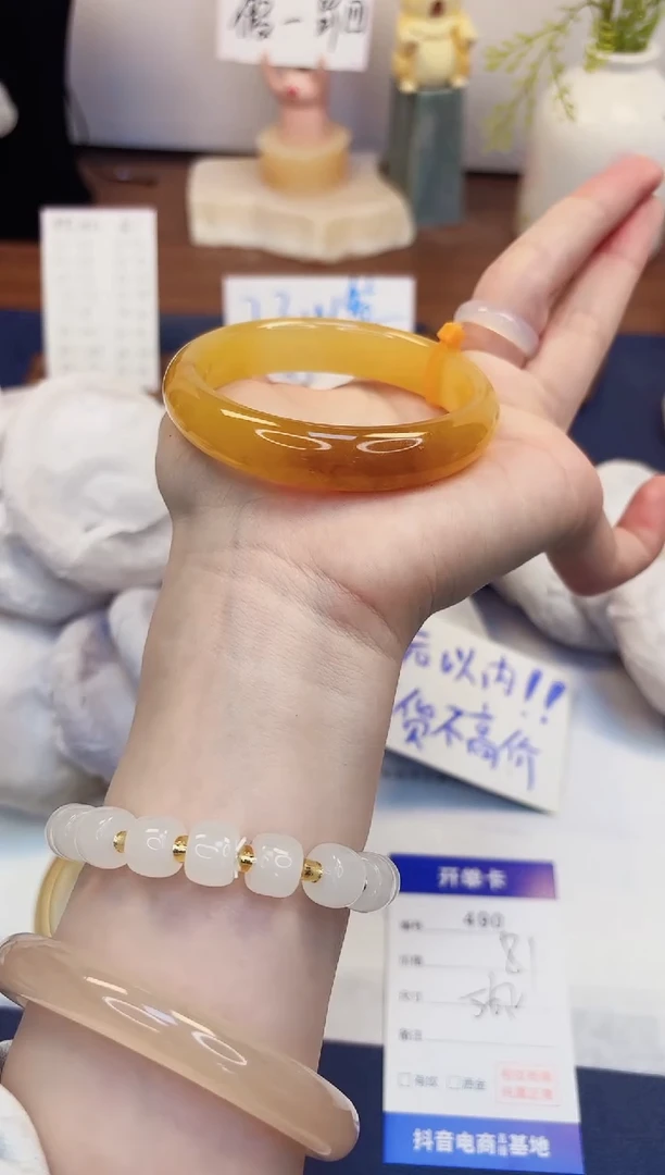 【闪购商品】石英质玉手镯未镶嵌490-财气镯-圈口56