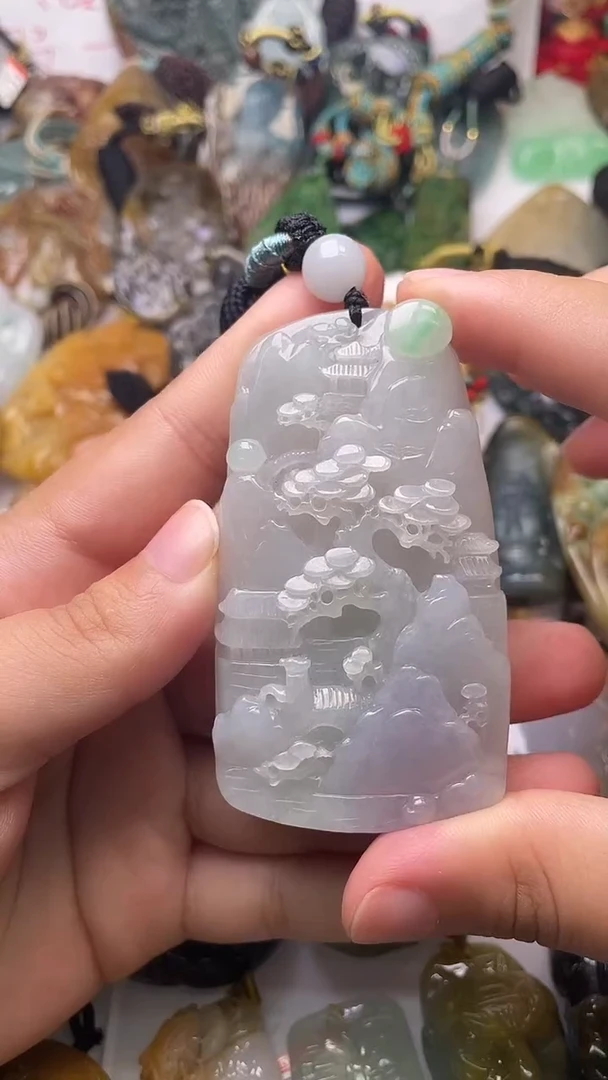 颈饰未镶嵌翡翠山水