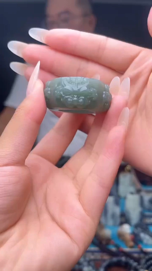 未镶嵌和田玉挂件1