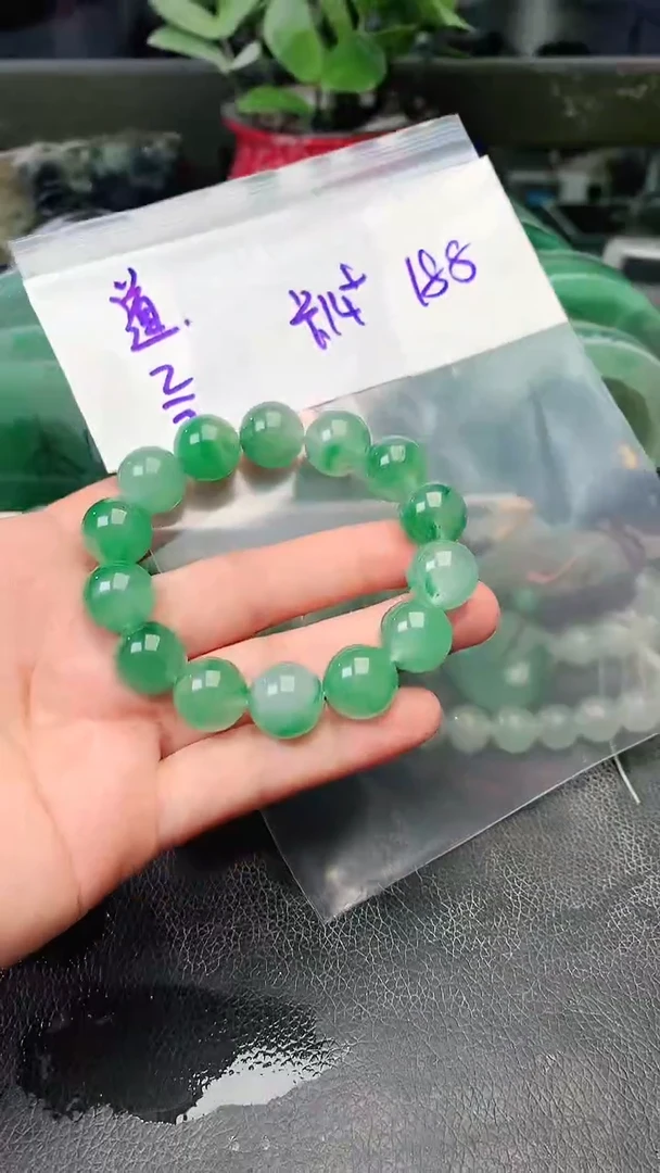 定制石英质玉（非洲翠）吕****铺珠子