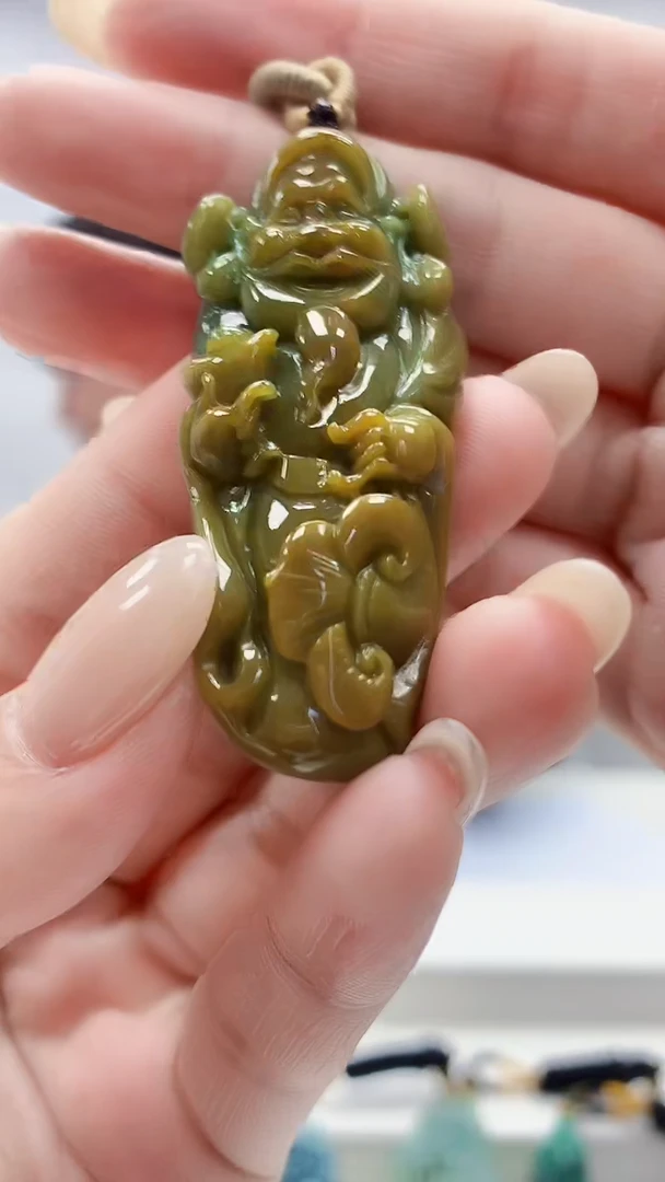 未镶嵌定制翡翠5060lr-毛货挂件25