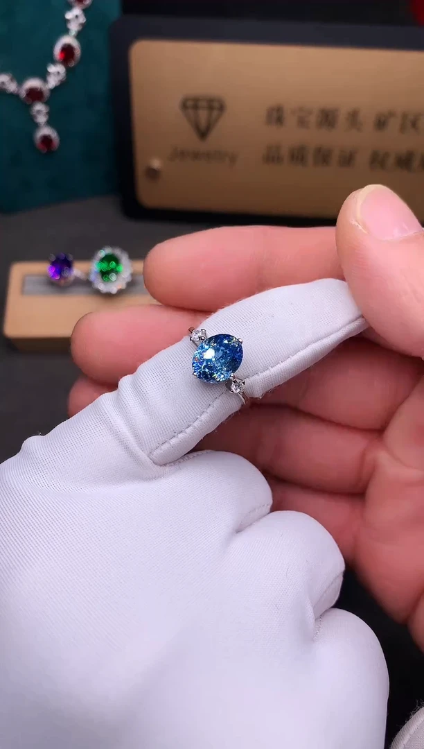 银S925镶嵌戒圈海蓝宝石....