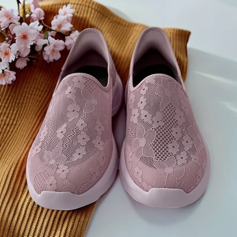 无品牌妈妈夏天凉爽透气软底软面（加大一码拍，脚背高不行）