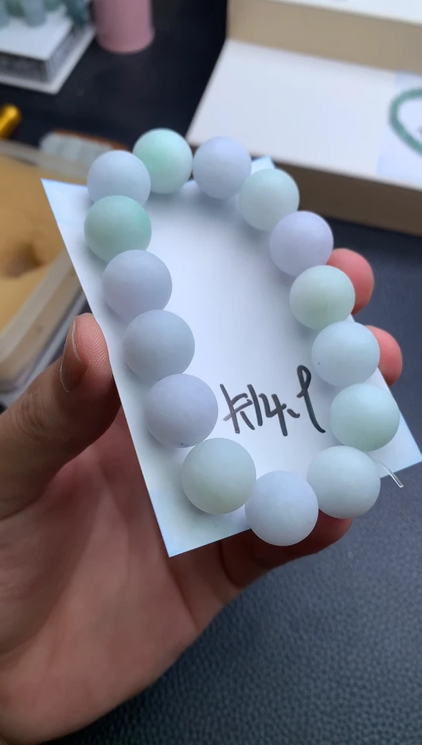 未镶嵌定制翡翠大*仔手串