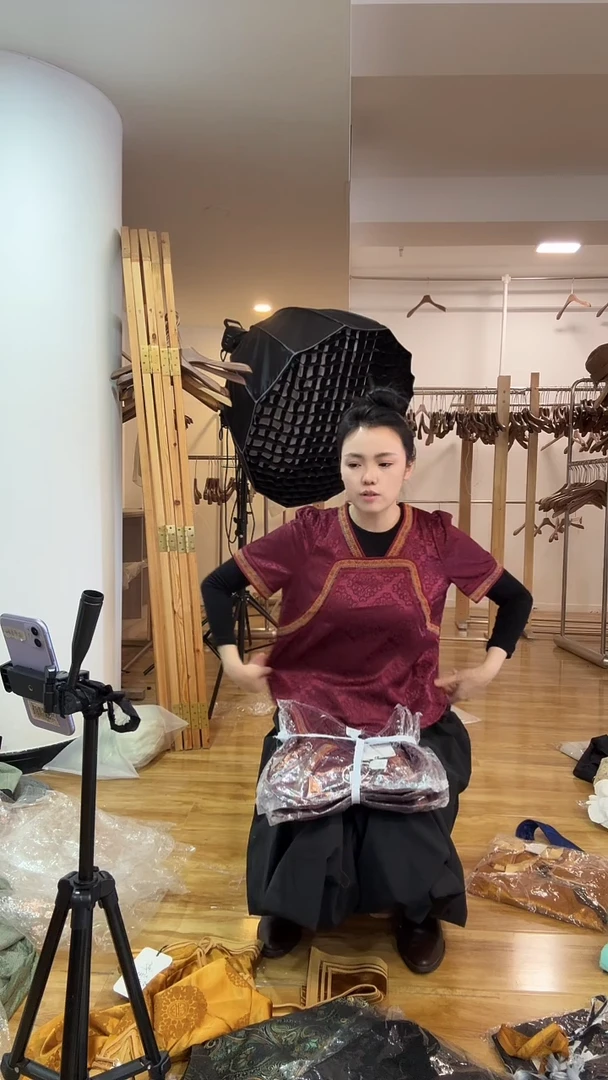 L  半袖   120斤以里