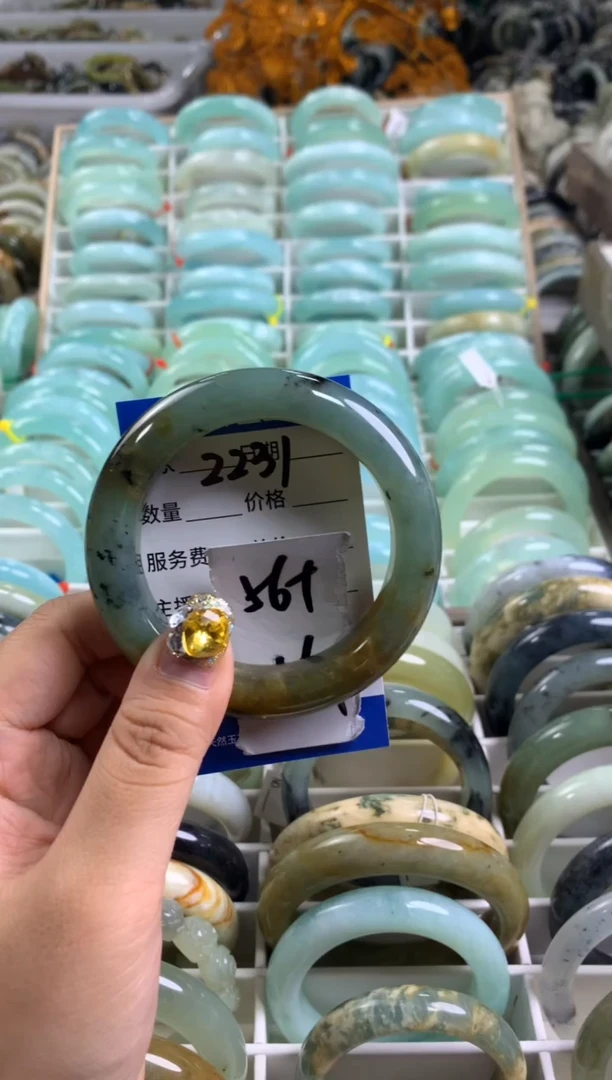 【闪购商品】蛇纹石玉手镯未镶嵌2231