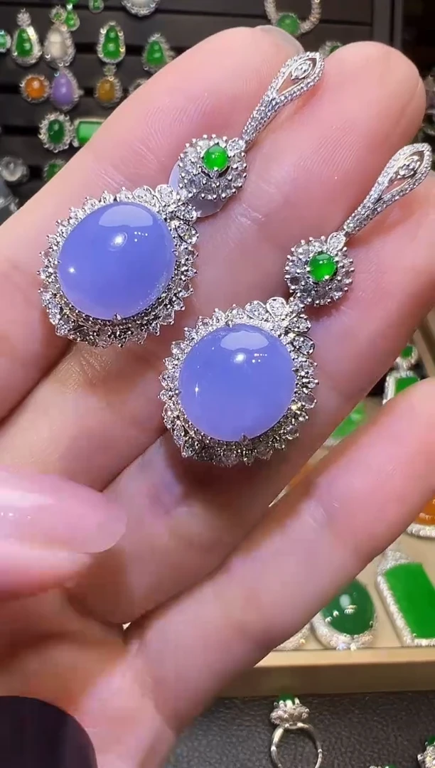 翡翠18K金镶嵌耳饰蛋面