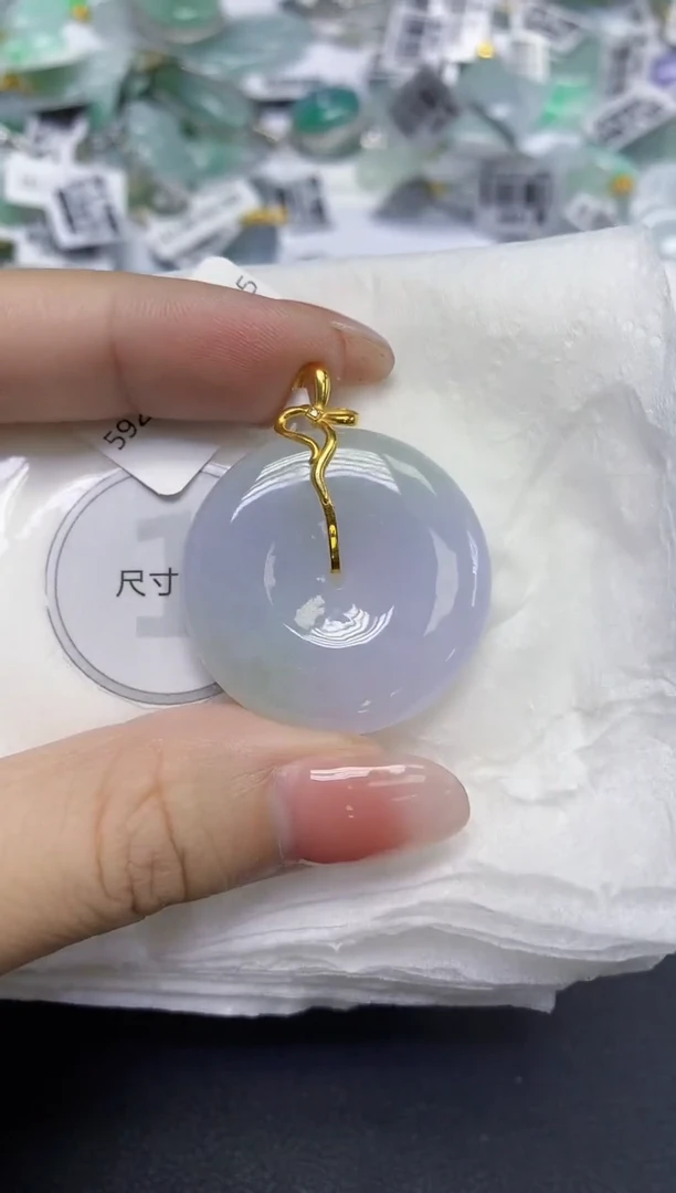 颈饰18K金镶嵌翡翠天然缅甸翡翠A货多样性发一件
