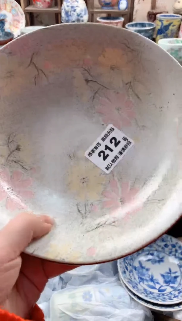 瓷片家****?212号九姑娘工艺品瓷器