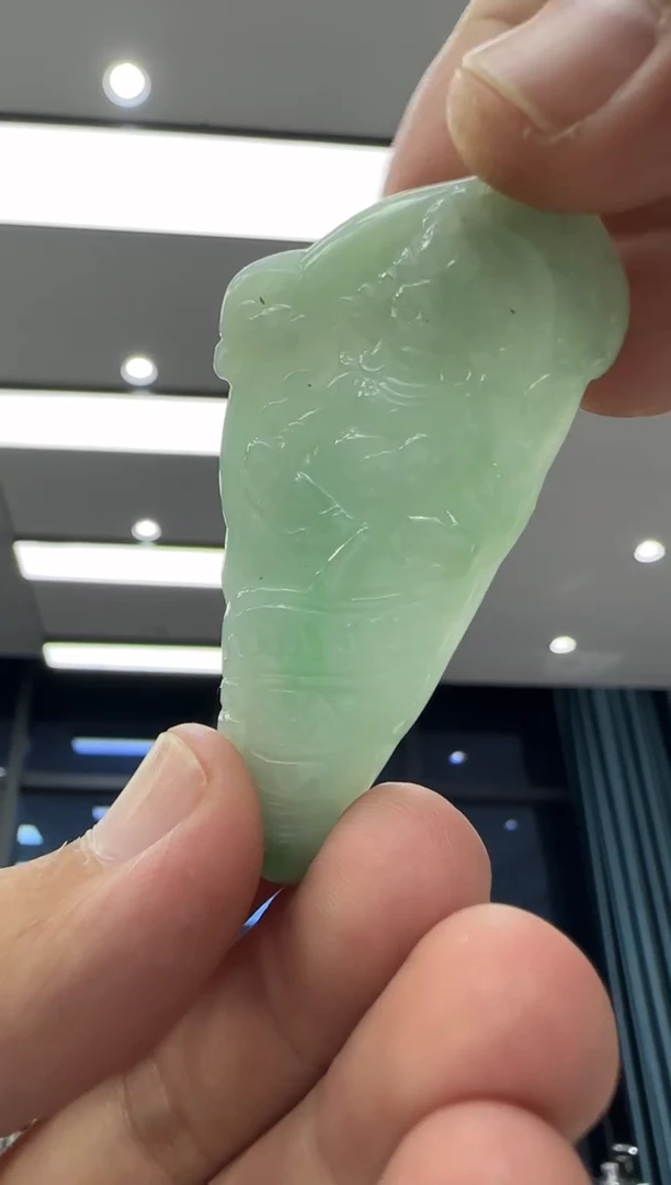 颈饰未镶嵌翡翠天然翡翠A货孤品一件
