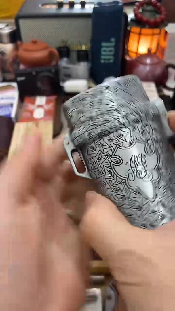 瓷片闪购商品  如图所示