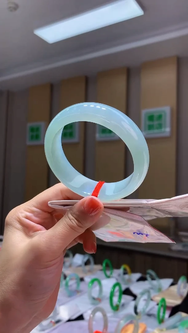 未镶嵌手镯翡翠-Q553 圈口57.5