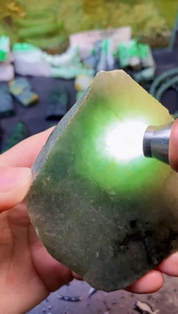 【闪购商品】翡翠颈饰未镶嵌038天然翡翠