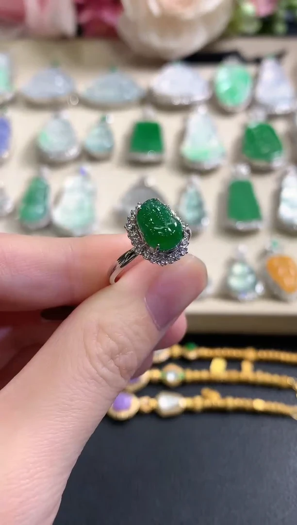 18K金镶嵌戒指翡翠秋日珠宝W2