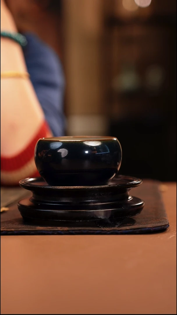 蒲石柴窑 水墨蓝 敦煌系列 内绘宝相花小佛手 有手工痕迹