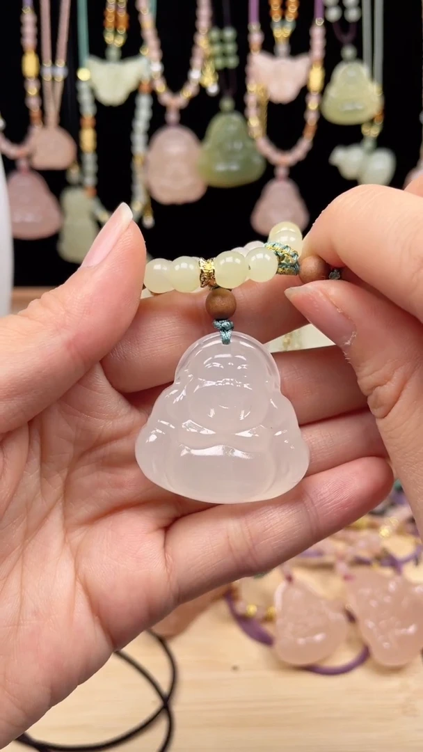 吊坠(赠链)未镶嵌石英质玉天然白冰35绿色重工串绳