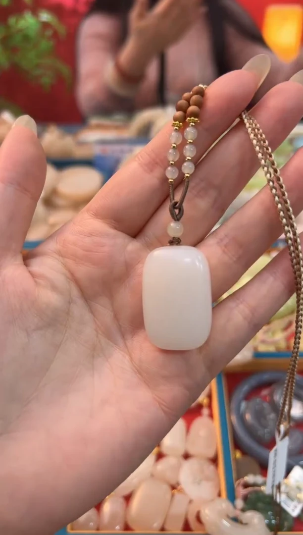 【闪购商品】和田玉吊坠未镶嵌白玉面包无事牌33mm