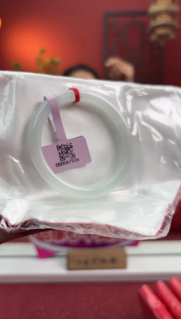 未镶嵌手镯（圆镯）翡翠翡翠手镯5