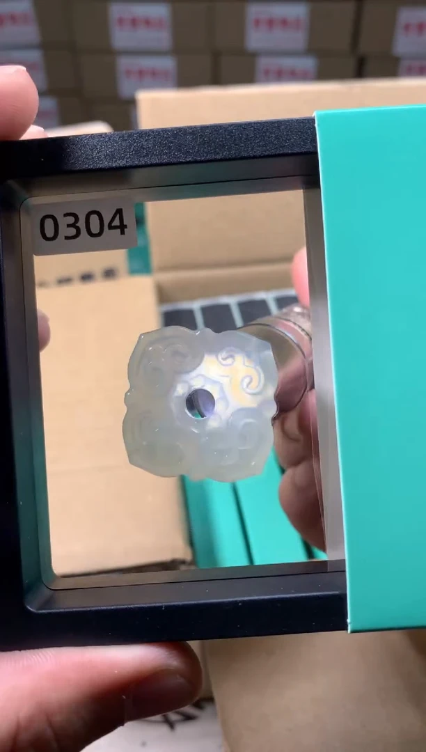 未镶嵌蛇纹石玉颈饰岫玉吊坠 天然岫玉 男女同款 带绳 无盒