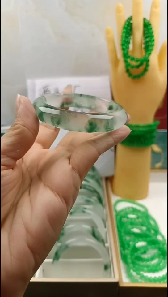 手镯玛瑙/玉髓未镶嵌手镯