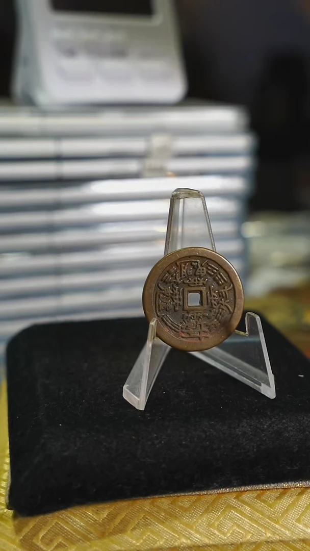 铜e****u花钱----8092