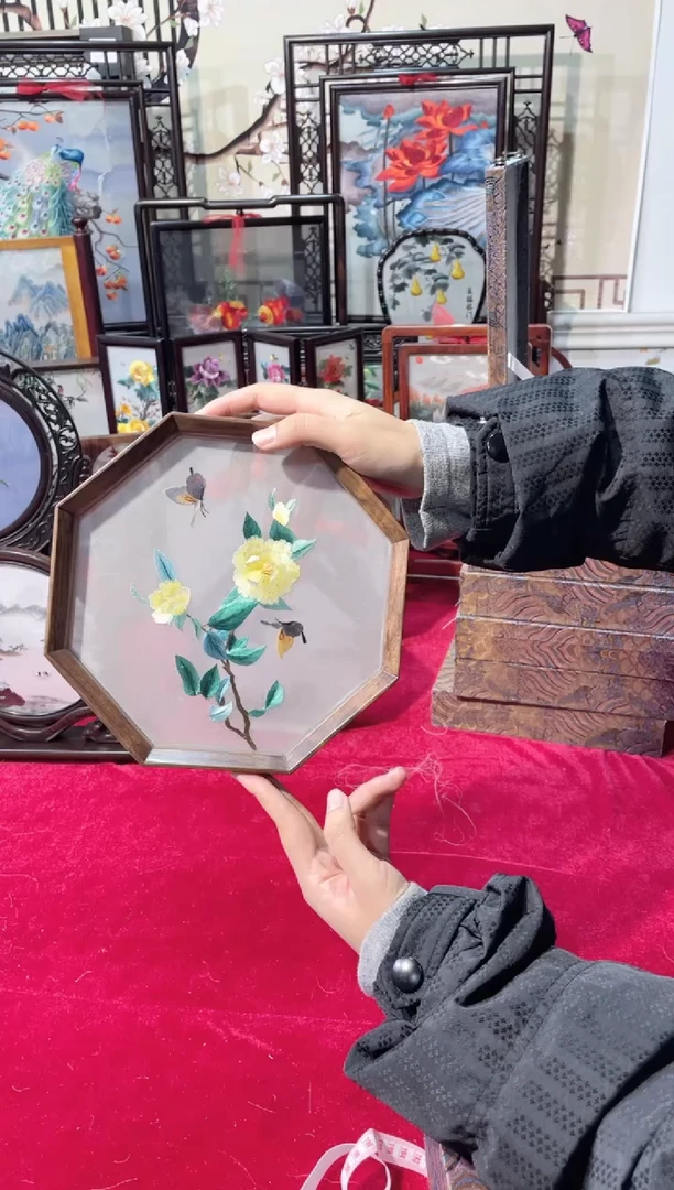 织绣精品苏绣双面绣，成品摆台，摆件9