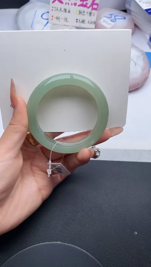 未镶嵌手镯石英质玉w97-DB54+