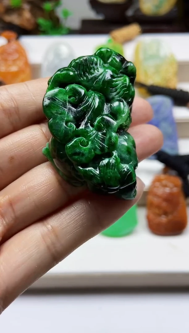 颈饰未镶嵌翡翠翡翠A货