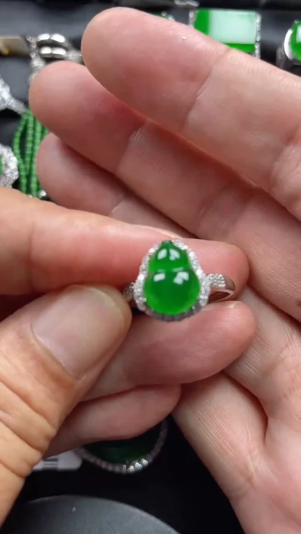 翡翠戒指银S925镶嵌翡翠