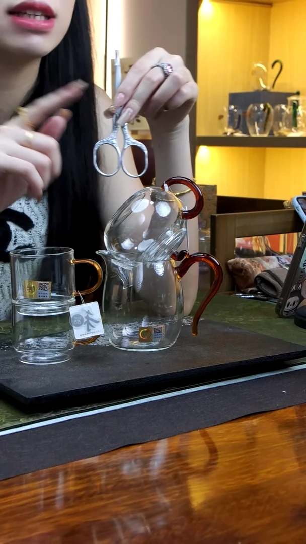 丰登壶+慕然茶海+逸杯一对 琥珀+茶剪