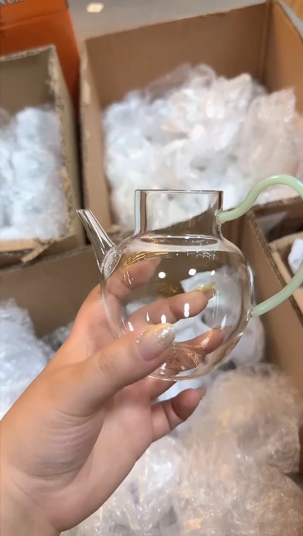 绿玉一名小壶