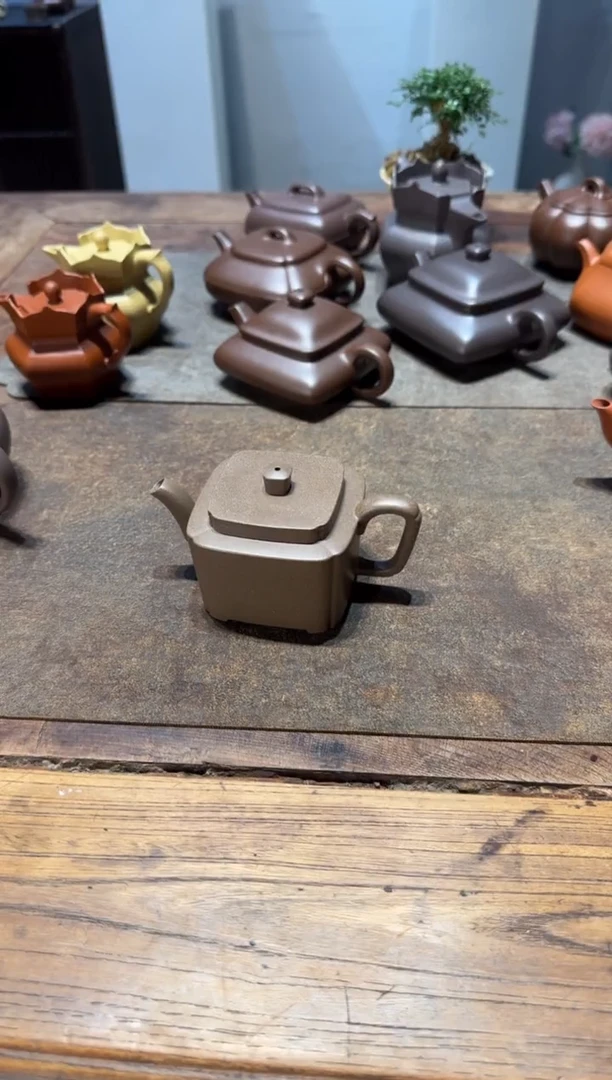 茶壶紫砂钟*同春紫砂壶